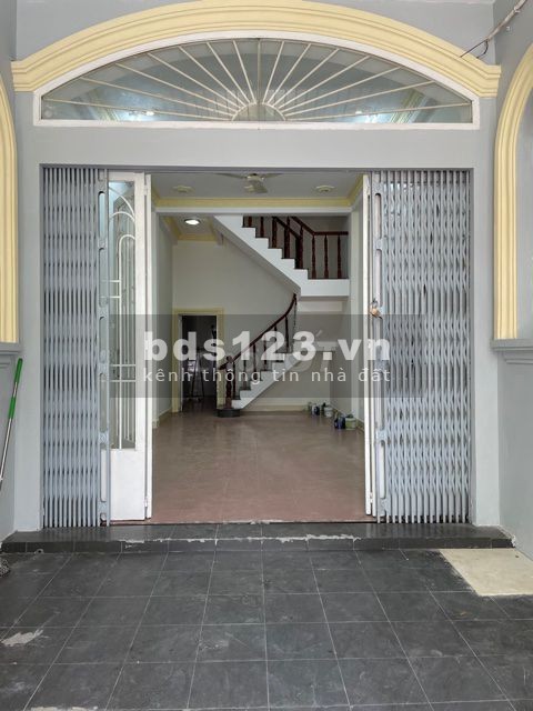 Cho thuê nhà nguyên căn Nguyễn Trọng Lội, P4, TB.DT 4x15m trệt 3 lầu, 5PN, 5WC