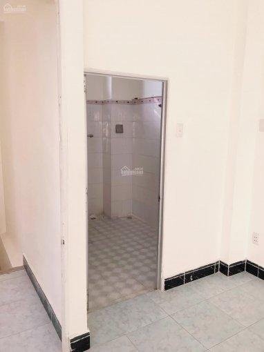 Cho thuê nhà nguyên căn Nguyễn Trọng Lội, P4, TB.DT 4x15m trệt 3 lầu, 5PN, 5WC
