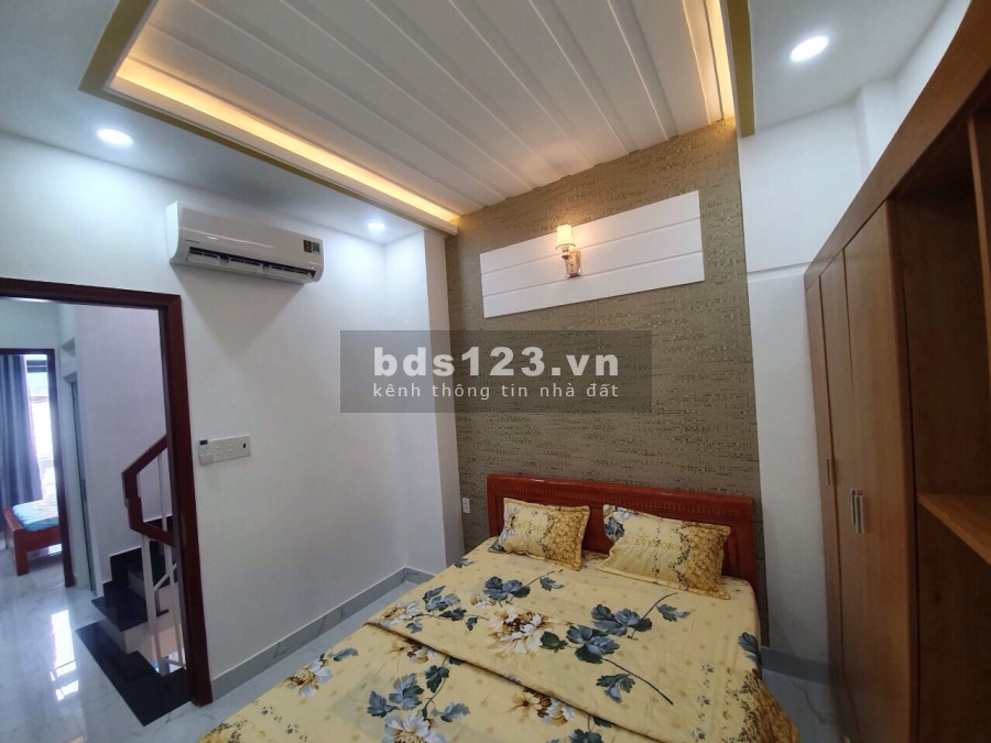 Bán gấp nhà hẻm Quang Trung, P.8, Gò Vấp, dt 3.2x12m, 1 trệt, 2 lầu, 4.05 tỷ