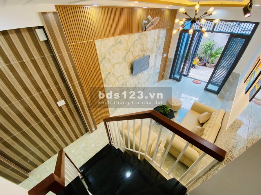 Bán nhà P.8 Quận Gò Vấp, 40m2 xây mới 4 tầng giá nhỉnh 4 tỉ