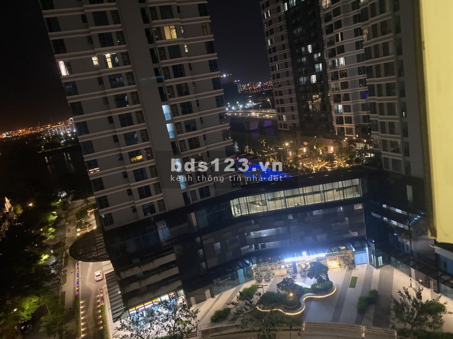 Cho thuê căn hộ 2PN 90 Riverside 90 Nguyễn Hữu Cảnh. giá 9 triệu 0936240549 Diệu