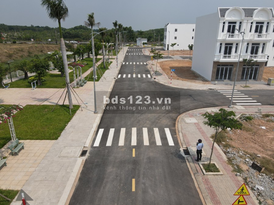 Cần bán đất nền kinh doanh khu nhà ở vietsing phú chánh