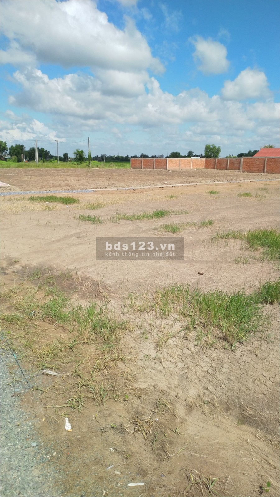 Bán đất 2 mặt tiền QL50. DT (40x70) 2.839m2. Xây biệt thự vườn. Đầu tư phân lô từng nền.