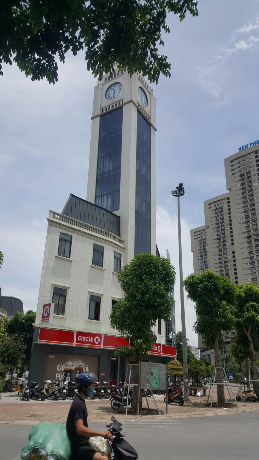 Bán Nhà KĐT Văn Phú, kinh doanh vỉa hè đá bóng đường đôi 54m2, dt 90m2, 5 tầng giá nhỉnh 14 ỷ.