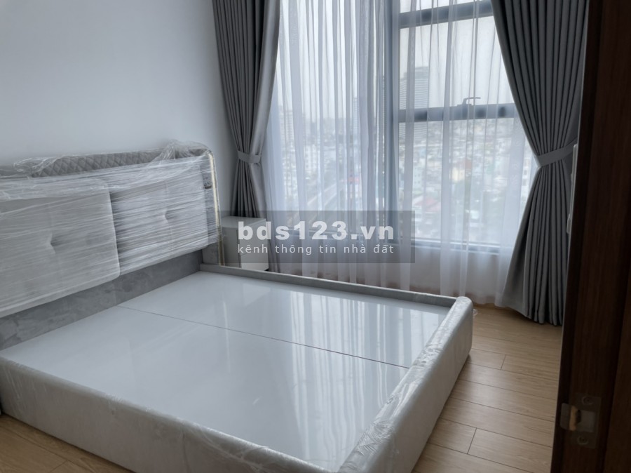 Sunwah Pearl cho thuê CH 2PN, view nhìn thành phố, diện tích sử dụng 99m2