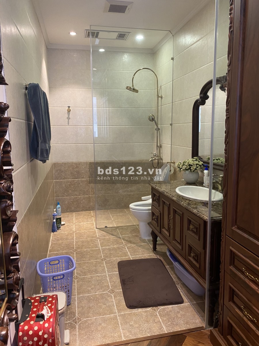 Bán C4 Ciputra, 198m2, 5 ngủ, full nội thất, nhà đẹp. Giá liên hệ 0973781843 Ánh.