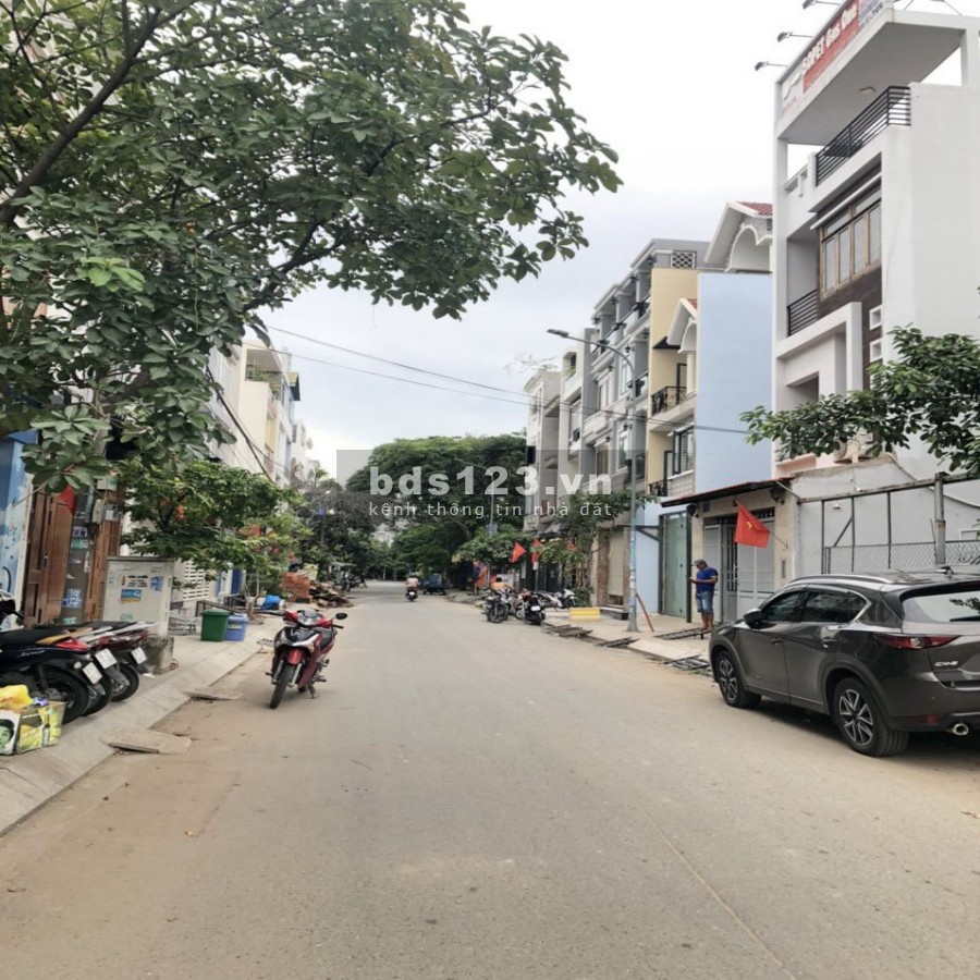 Bán nhà phố khu dân cư Hoàn Cầu, phường Bình Thuận, Quận 7, pháp lí đủ