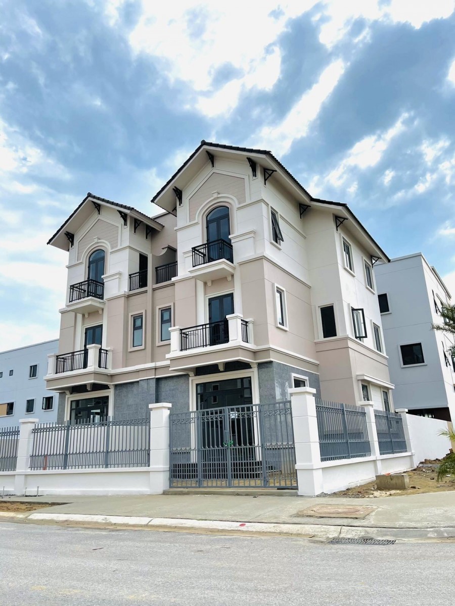 Bán biệt thự song lập khu đô thị Vsip Bắc Ninh, diện tích xây dựng 206m2