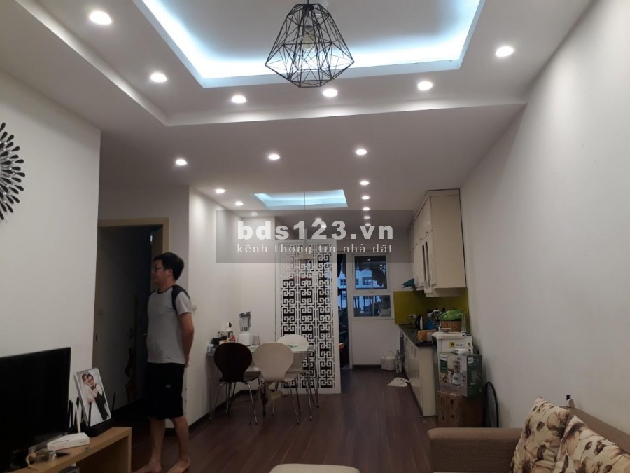 Chính chủ cần bán căn hộ tầng đẹp HH3C Linh Đàm dt 71m2, nội thất đầy đủ giá 1.28 tỷ