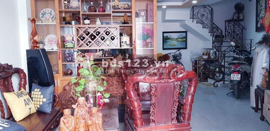 Bán Nhà Gần Bến Xe Quận 8, KDC Tạ Quang Bữu, 1 trệt, 2 lầu, Sân Thượng, Quận 8