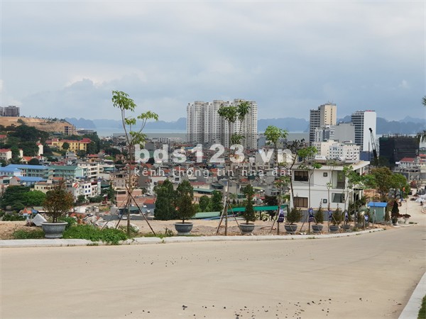 Bán biệt thự Monaco Hạ Long giá đặc biệt mùa COVID, giá thoả thuận