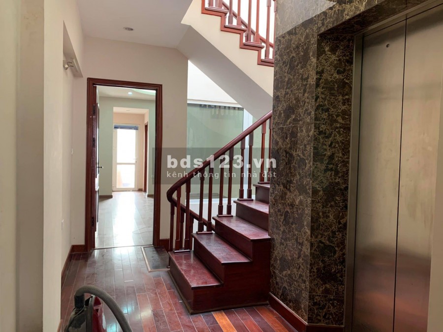 Nguyễn Ngọc Nại 67m2, 6 tầng Ô TÔ Tránh, thang máy giá bán chỉ 12,5 tỷ.