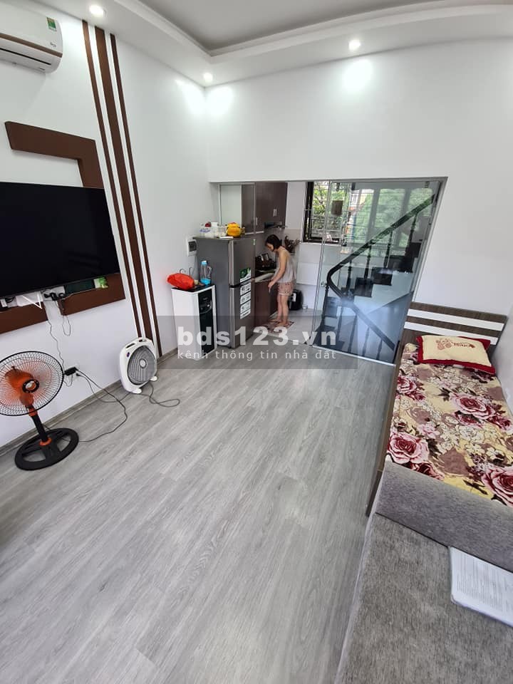 Bán nhà Từ Liêm Trần Cung Cổ Nhuế giá 3.3 tỷ nhà đẹp, ngõ to