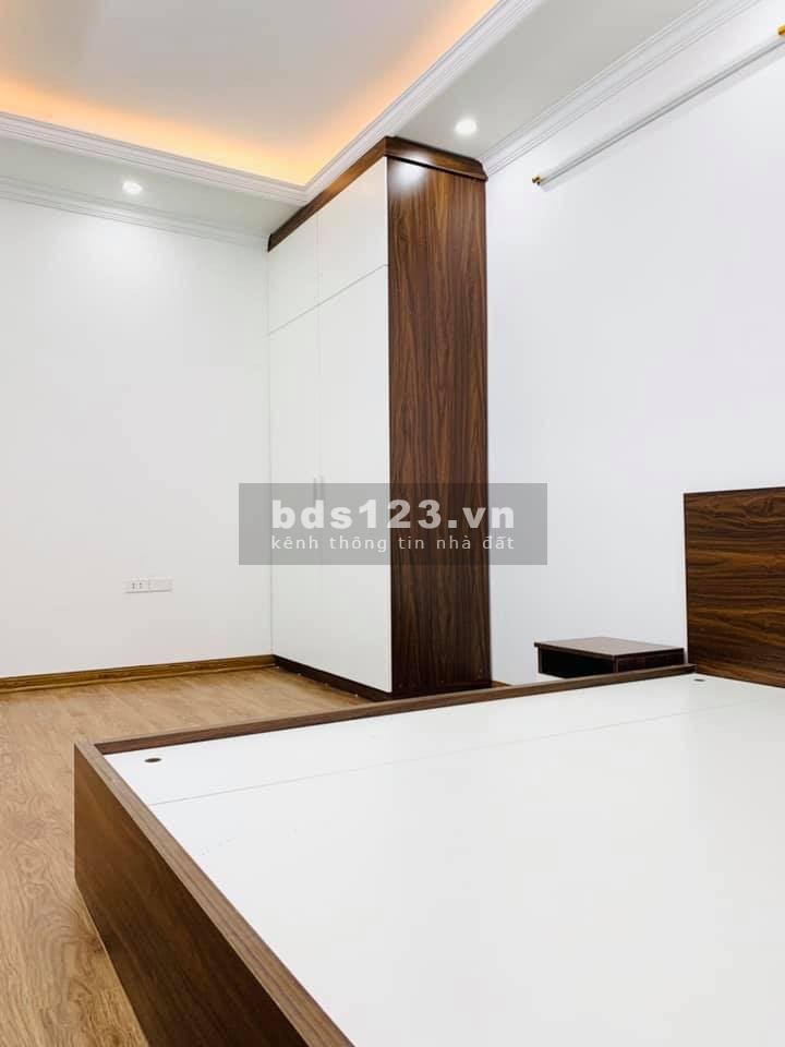 Bán nhà Trần Khát Chân DT rộng đầy đủ nội thất