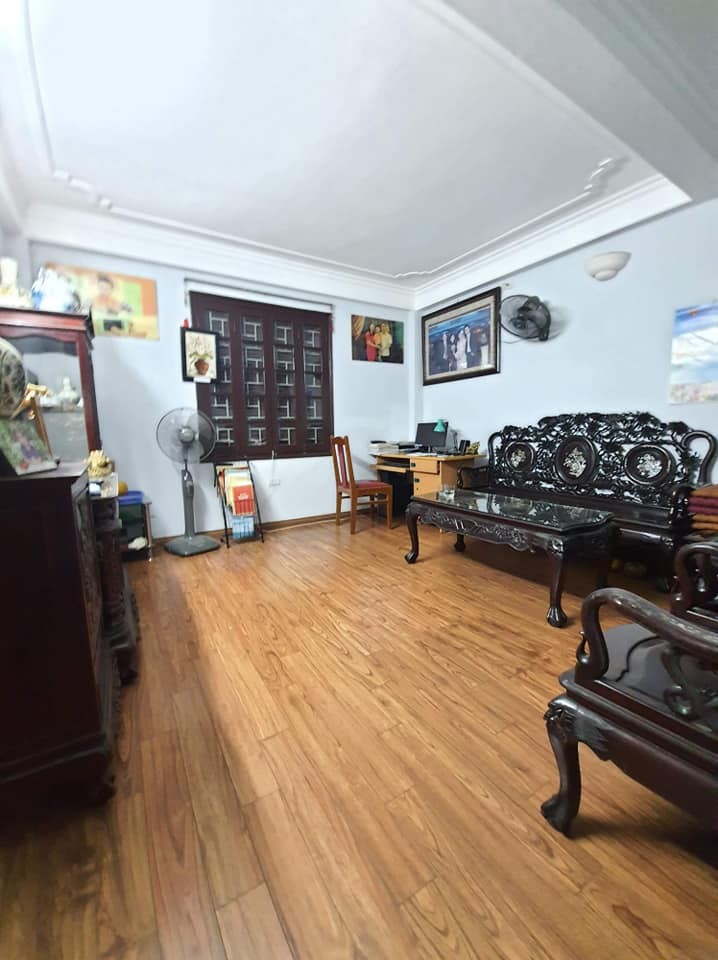 Bán nhà phố Lương Thế Vinh, phân lô, gara ô tô dt 62m2, dt 62m, 5 tầng, mt 5m, giá 9.4 tỷ