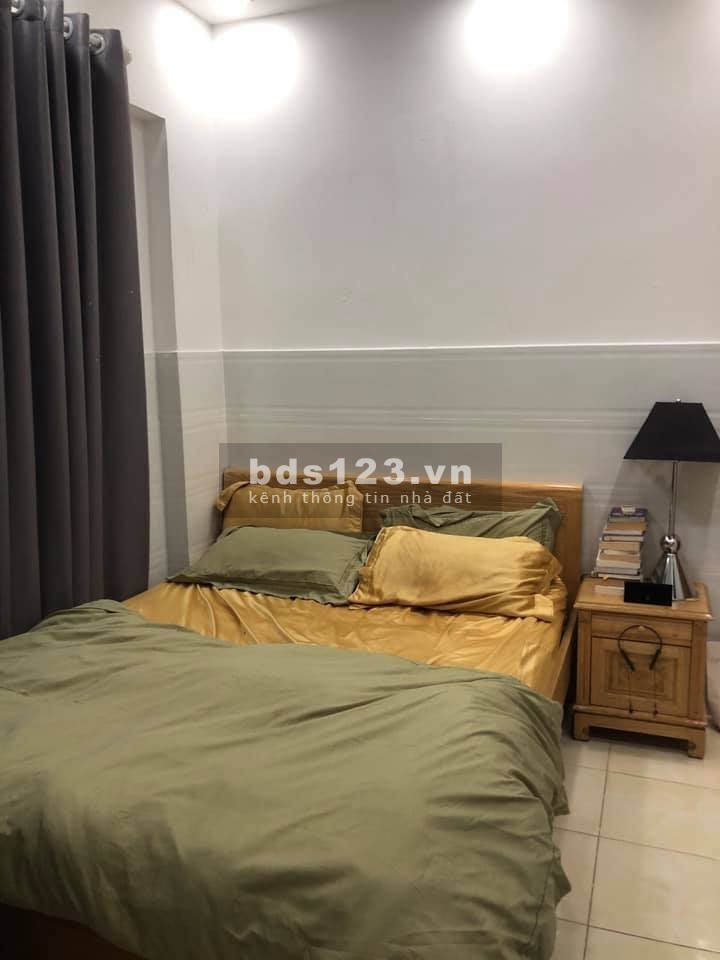 Vỡ nợ cần bán gấp mặt tiền Đoàn Văn Bơ, quận 4, 39m2, 5 lầu BTCT, nhỉnh 5 tỷ, lh 0989149953