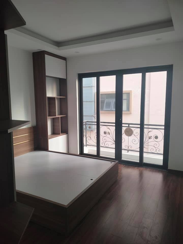 Bán nhà phố Lương Thế Vinh, phân lô, gara ô tô dt 62m2, dt 62m, 5 tầng, mt 5m, giá 9.4 tỷ