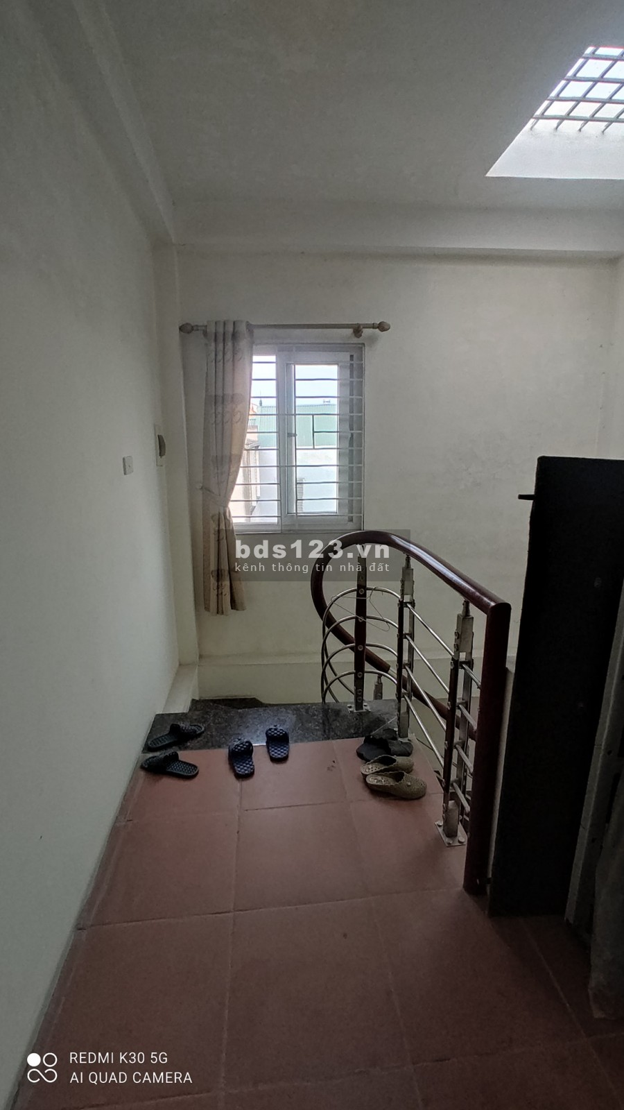 Bán nhà Ngọc Thụy 4 tầng diện tích 37m2 tặng full Nội thất