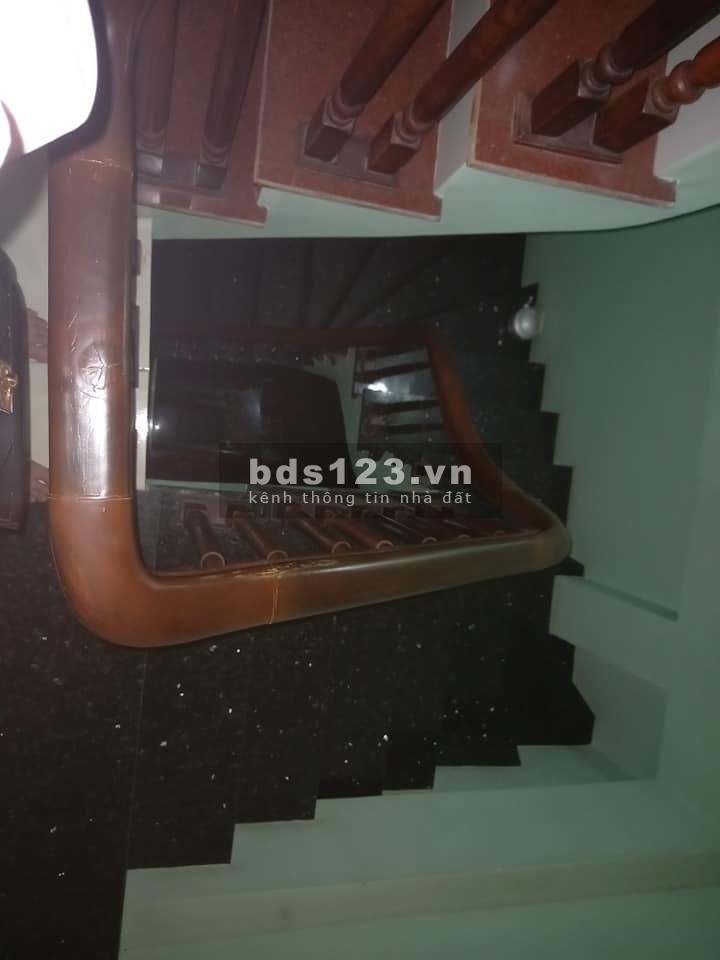 Bán nhà phố Đại La, dt 47m2, 6 tầng lung linh, chủ tự xây, tặng nội thất, nhỉnh 4 tỷ
