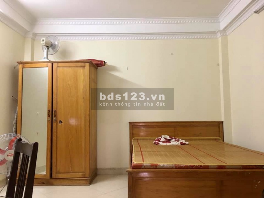 Bán nhà phố Bà Triệu, dt 40m2, 5 tầng, ngõ thông thoáng, nhà đẹp ở ngay, chỉ 7.8 tỷ, lh 0942.861188