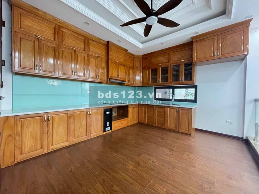Bán nhà phố Hồng Tiến, Hoàng Như Tiếp nội thất sang trọng, dt 50m2, giá 5.85 tỷ