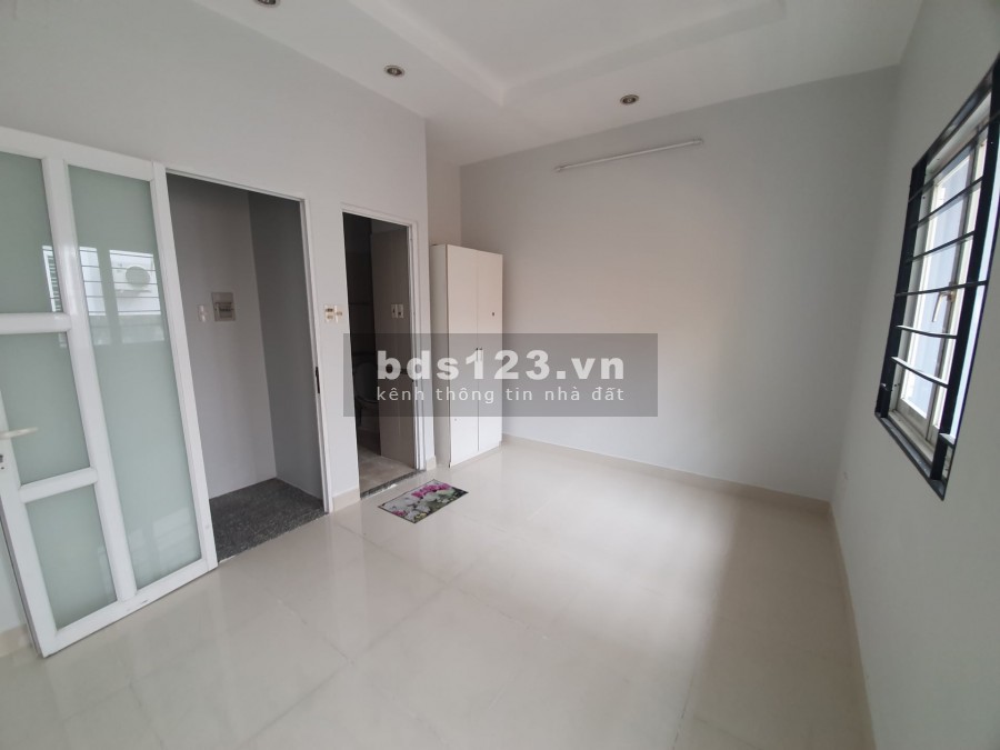 Nhà ở ngay khu ngã tư Bảy Hiền Phường 4 Tân Bình 3 tầng 4.5 tỷ