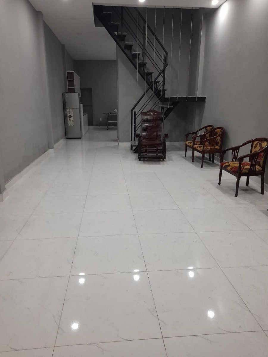 Bán nhà hẻm xe hơi đường Vườn Lài diện tích 99 m2, giá chỉ 5.9 tỷ, lhcc