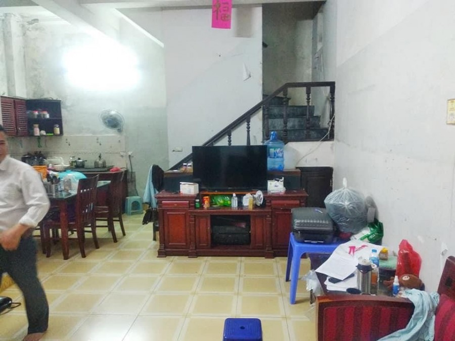 Bán nhà Cầu Giấy. Cầu Giấy, 68 m2, Mặt tiền 6 m, 6,2 Tỷ