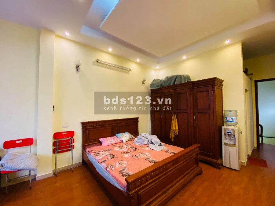 Bán nhà đẹp 6 tầng phố Thịnh Hào 2, pHàng Bột, Quận Đống Đa. Diện tích 47m*6T mt 4m3 Giá 5Ty