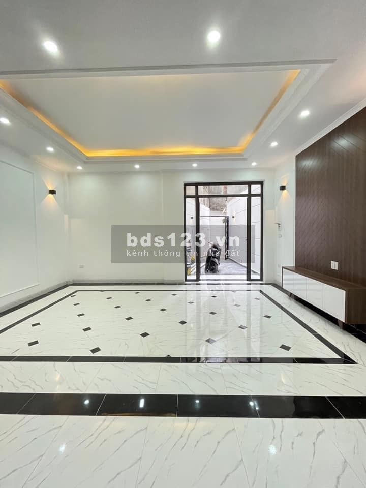 Hiếm nhà Hồng Mai, Hai Bà Trưng, dt 57m2, 5 tầng, mt 6m, xây mới, về ở ngay, giá 4.9 tỷ