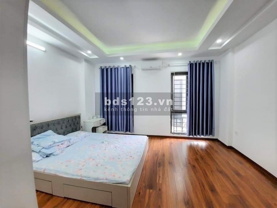 KĐT Tây Linh Đàm đường ô tô 7 chỗ vào nhà dt 42m2, 5 tầng mt 4.4m
