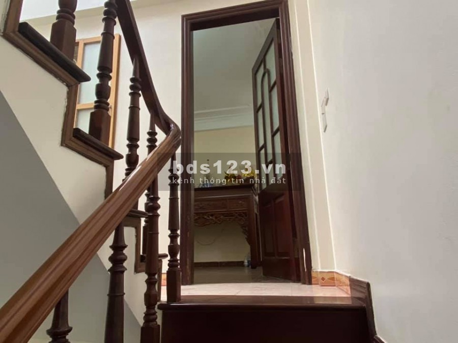 Bán nhà Bùi Xương Trạch 4 tầng 35m2 giá 3 tỷ 4, lô góc, ngõ thông