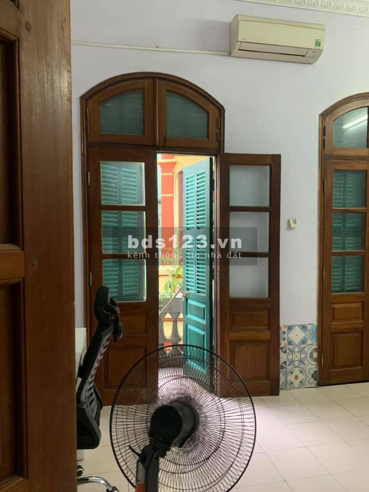 Bán nhà Yên Hòa, 40m2, 4 tầng, ở luôn, giá rẻ nhất Quận, giá 3xx tỷ