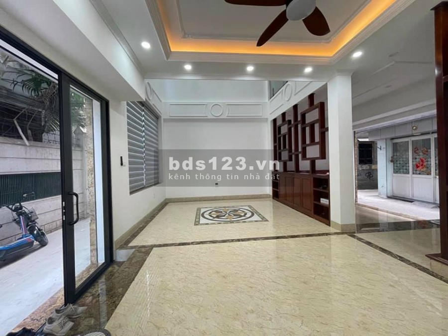 Bán nhà phố Hồng Tiến, Hoàng Như Tiếp nội thất sang trọng, dt 50m2, giá 5.85 tỷ