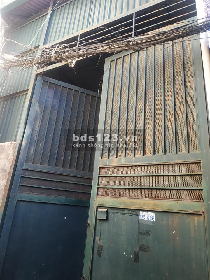 Bán Đất Tặng Nhà C4 Ngọc Thụy 61m Mặt Tiền 4m giá 3,3 tỷ