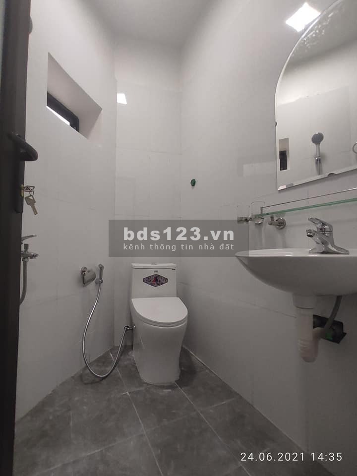 Nhà Trung tâm TP, 3 tầng*46m2 giá chỉ 3,3 tỷ NGõ cực to, oto đỗ cửa