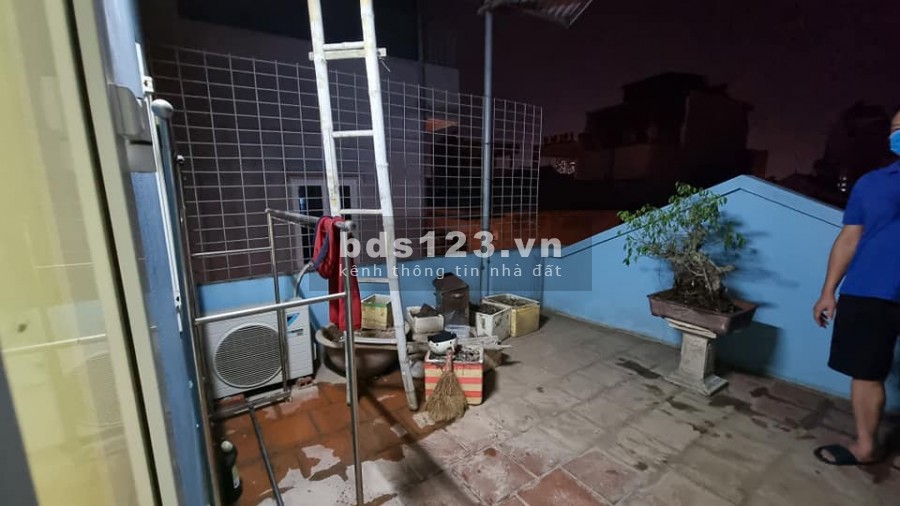 Chỉ 2,05 tỷ có ngay nhà 3 tầng 36m ngõ o tô Hữu Hưng Tây Mỗ cách đường lớn chỉ 100m rẻ nhất khu vực