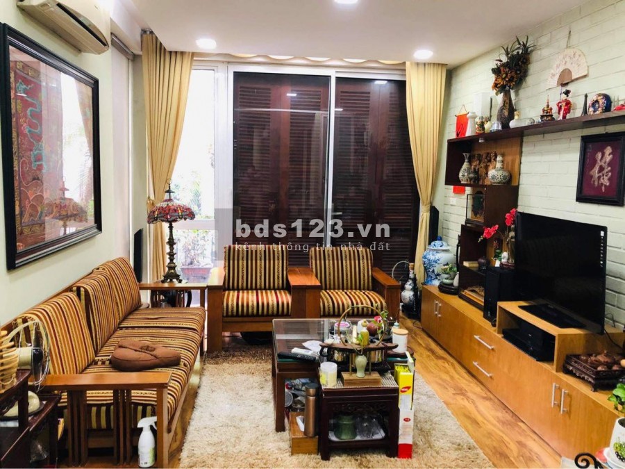 Lô góc 3 mặt thoáng ngõ to 158 Nguyễn Khánh Toàn, DT 51m2- 4 tầng - Giá chỉ 13.5 tỷ