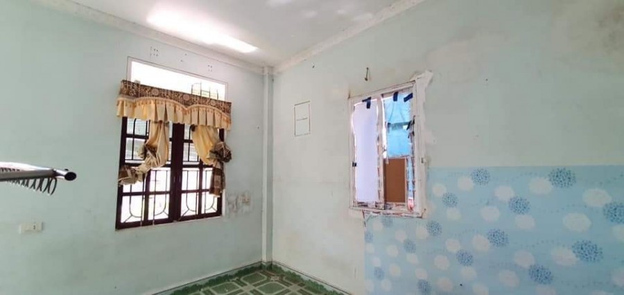 Bán nhà nguyên căn rộng 50m2, đúc 3 tầng đúc, giá 3.4 tỷ, lh 0986530686