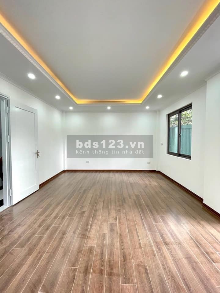 Hiếm nhà Hồng Mai, Hai Bà Trưng, dt 57m2, 5 tầng, mt 6m, xây mới, về ở ngay, giá 4.9 tỷ