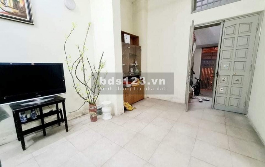 Bán nhà Tây Hồ, ngõ 3 gác ánh sáng tràn ngập full nội thất dt 41m2, 6 tầng giá 5.9 tỷ, lhcc