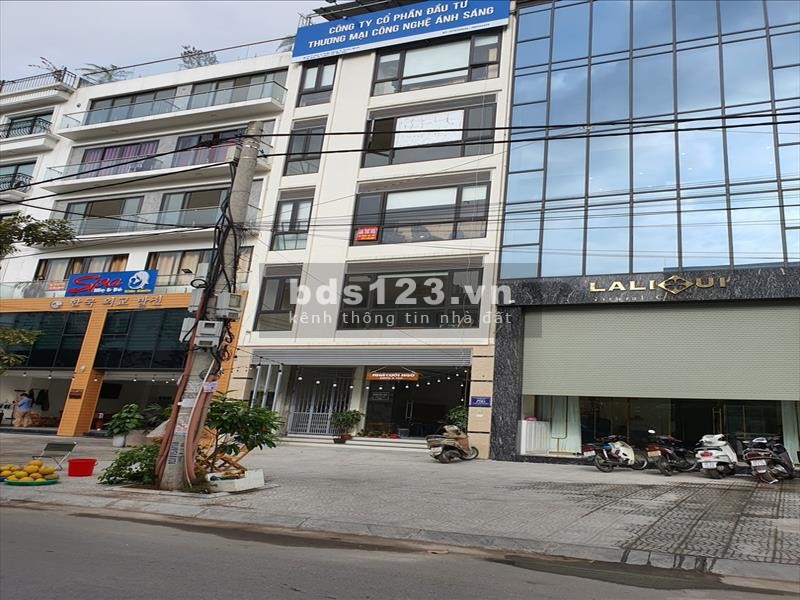 Chính chủ bán nhà mặt phố Lạc Long Quân, phố kinh doanh, 7 tầng vừa hoàn thiện, MT 9m, vỉa hè 5m