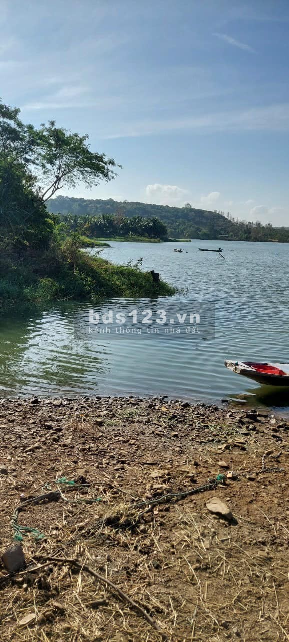 Đất xào mặt tiền rộng lớn View hồ thủy lớn nhất Buôn Đôn – Buôn Ma Thuột