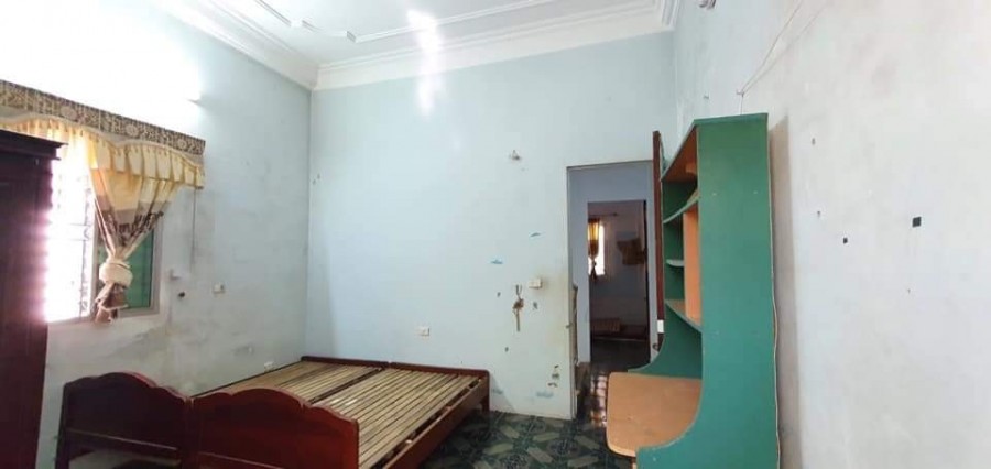 Bán nhà nguyên căn rộng 50m2, đúc 3 tầng đúc, giá 3.4 tỷ, lh 0986530686