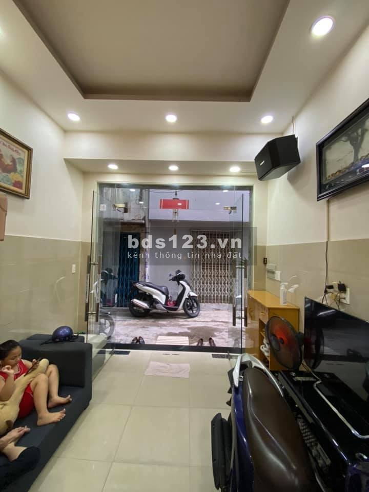 Quận 1 hẻm xe hơi Phó Đức Chính dtsd 39m2, dt 3.3x12 giá bán 8 tỷ 7