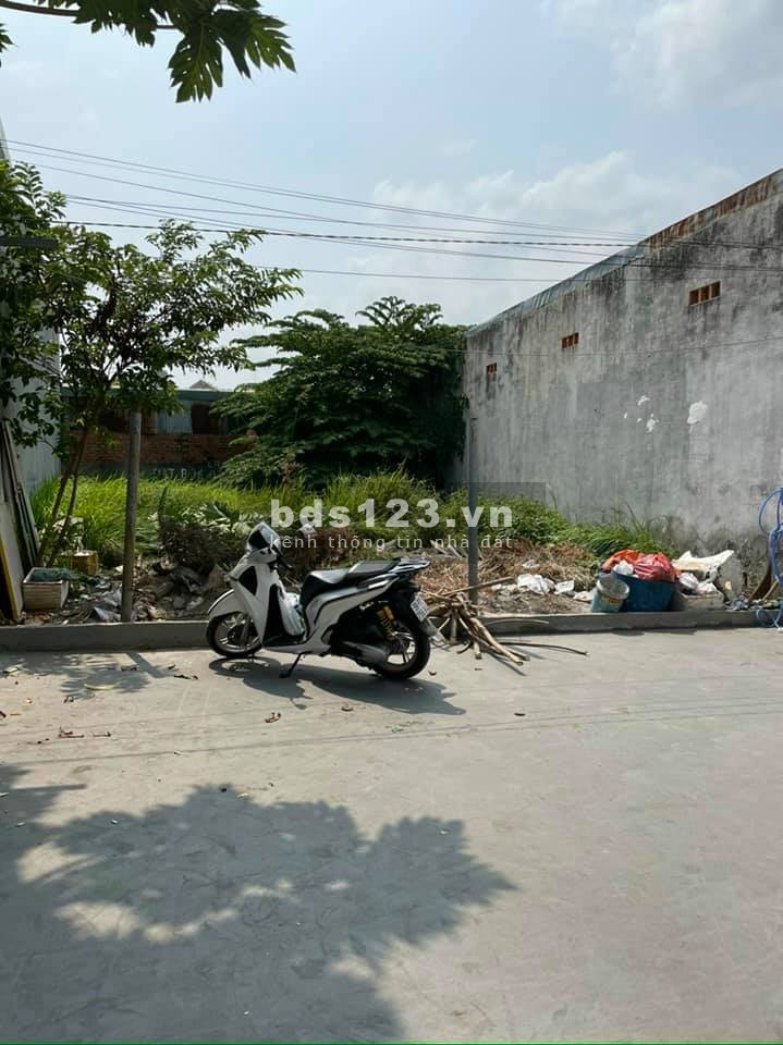 Bán lô đất đường số 26, Hiệp Bình Chánh, liên hệ 0901130437, giá 65 triệu/m2