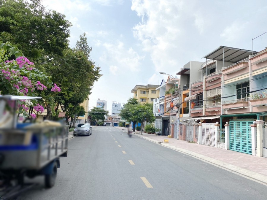 Nhà 4*20m, 2 lầu, 4PN có lối THĐD 2m, mặt tiền đường 266 Bùi Minh Trực P6 Quận 8