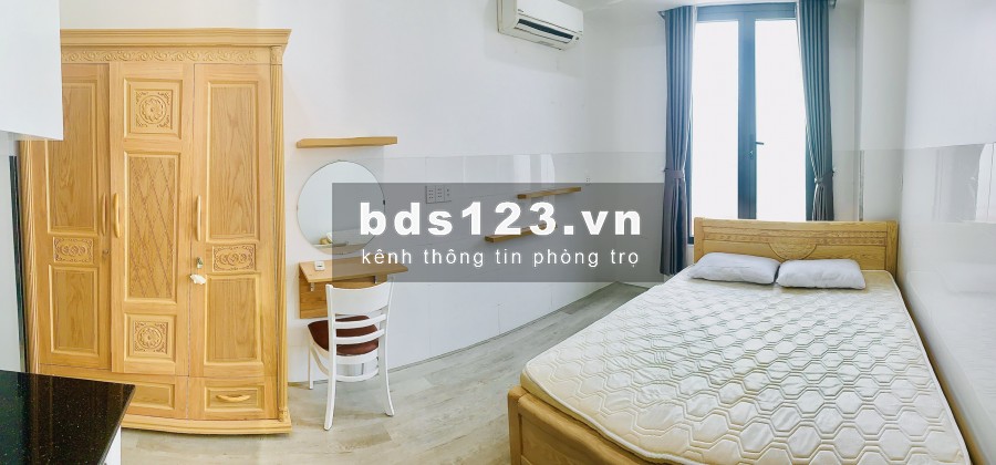 Cho thuê phòng trọ/căn hộ có ban công, full nội thất ở Tôn Thất Thuyết Q4