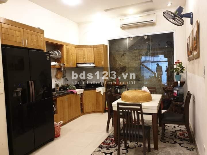 Thái Hà, Đống Đa dt45m2 x 4T, mt 3.9m, giá bán 5.2 tỷ cách phố 30m