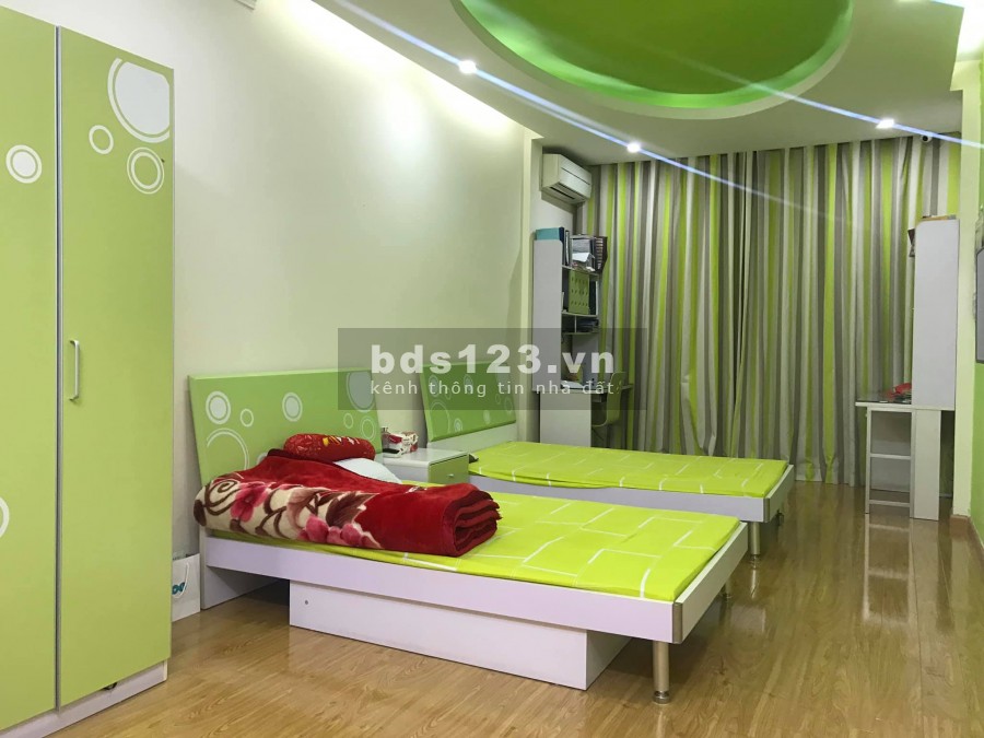 Nhà đẹp ô tô khu vip phố Lý Nam Đế, dt 38m2 5 tầng giá 12.6 tỷ, KD gần phố. Hoàn Kiếm